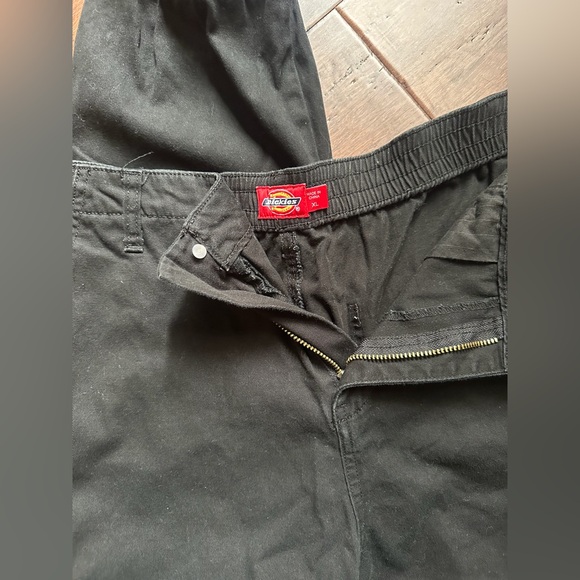 Dickies women’s  Black Elastic Waist  cargo jogger  Pants - Picture 3 of 5